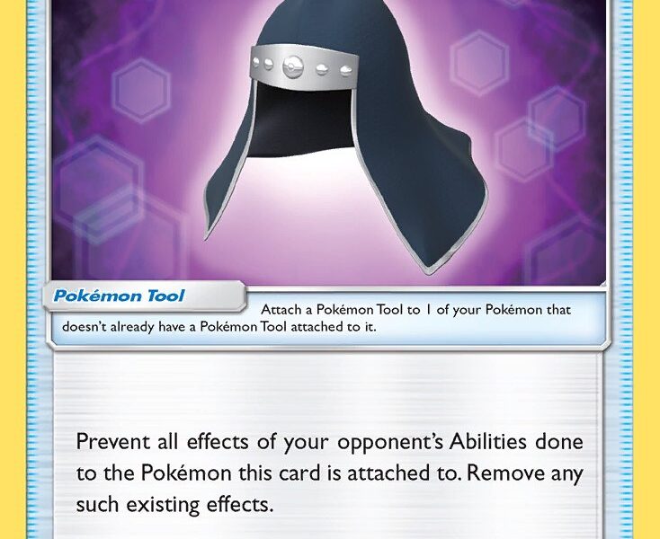 Stealthy Hood Pokemon Kaart